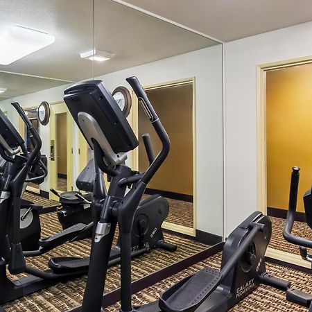 Quality Inn & Suites Vancouver - Hazel Dell Bagian luar foto
