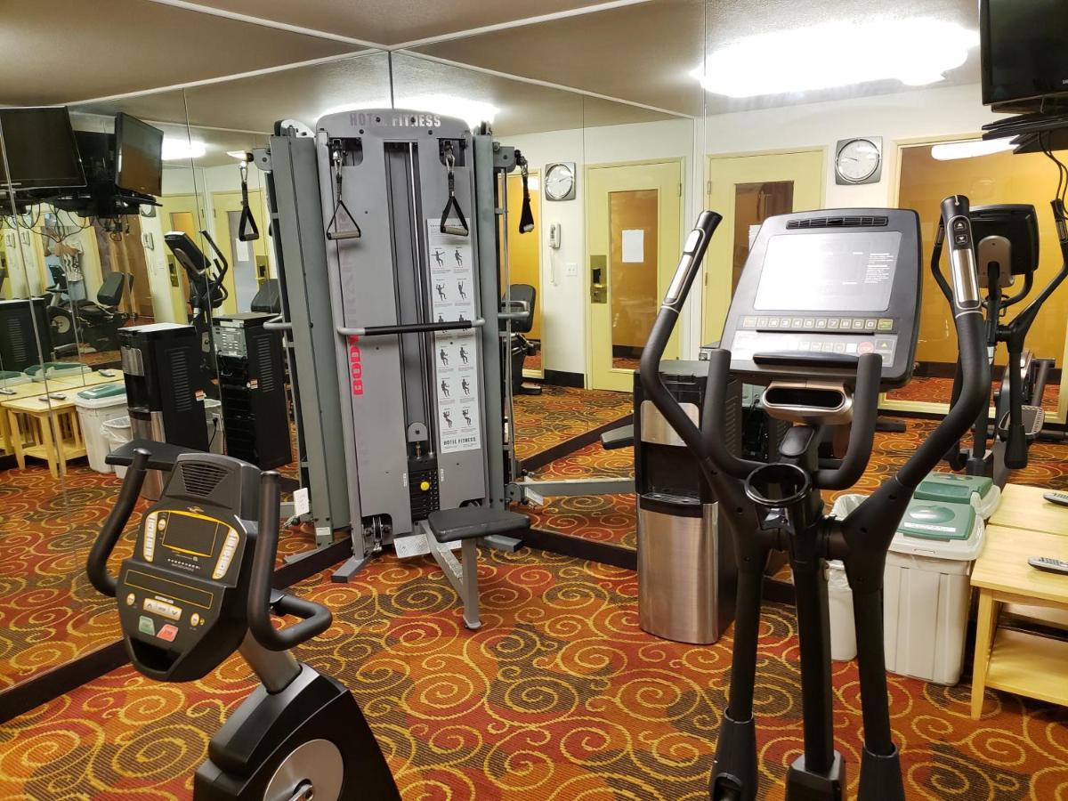 Quality Inn & Suites Vancouver - Hazel Dell Bagian luar foto