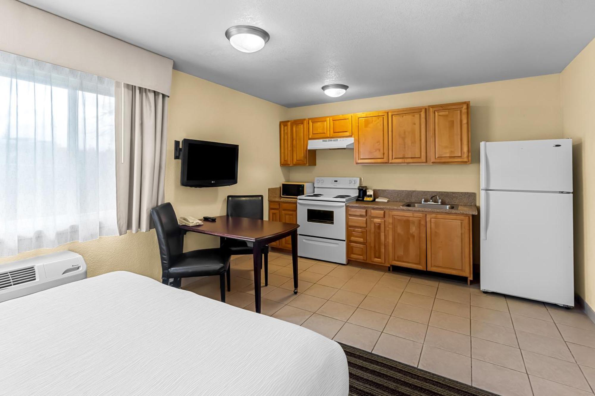 Quality Inn & Suites Vancouver - Hazel Dell Bagian luar foto