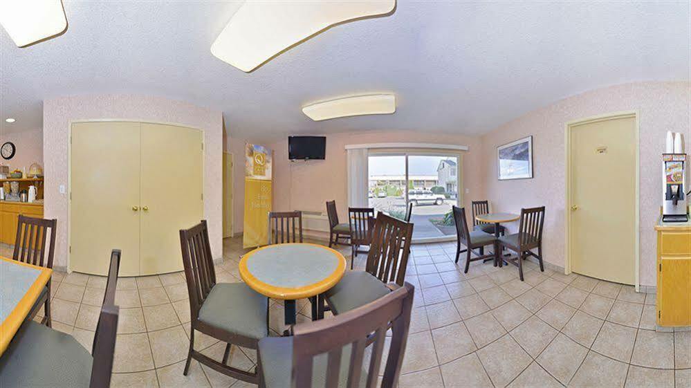 Quality Inn & Suites Vancouver - Hazel Dell Bagian luar foto